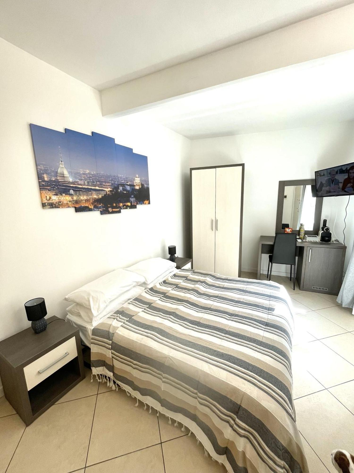 Toret Vanchiglia Studio Apartment Turin Exterior foto